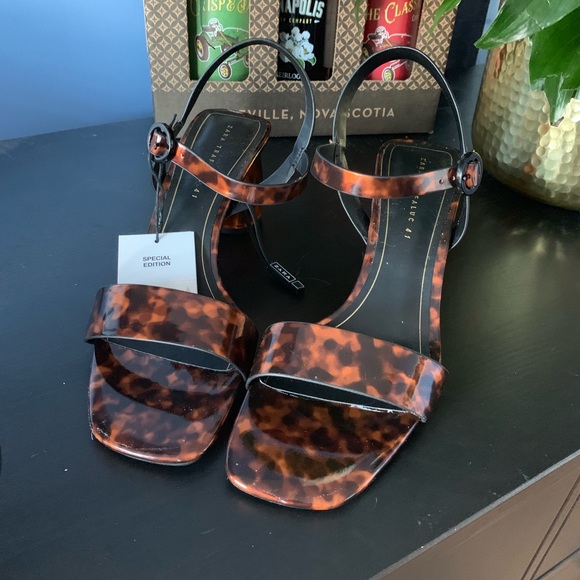🍂 Tortoiseshell Zara Heels 🍂 - Picture 3 of 4